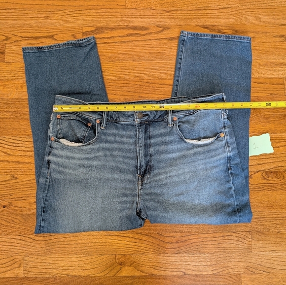 American Eagle Men's Jeans AirFlex+ Relaxed Straight Medium Wash Size 38x30 - Picture 3 of 7